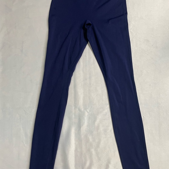 Fabletics Motion365 Activewear in Navy Blue - Picture 1 of 4